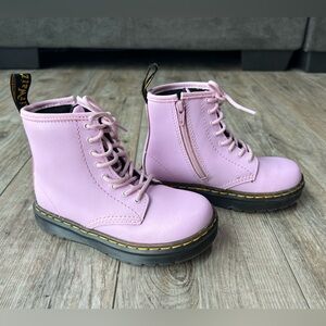 NWOT Dr. Martens Zavala Juniors Leather Lace Up Lilac Purple Boots
